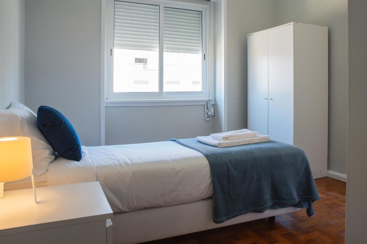 Succeed Campo Pequeno Guest House Lisbon Exterior photo